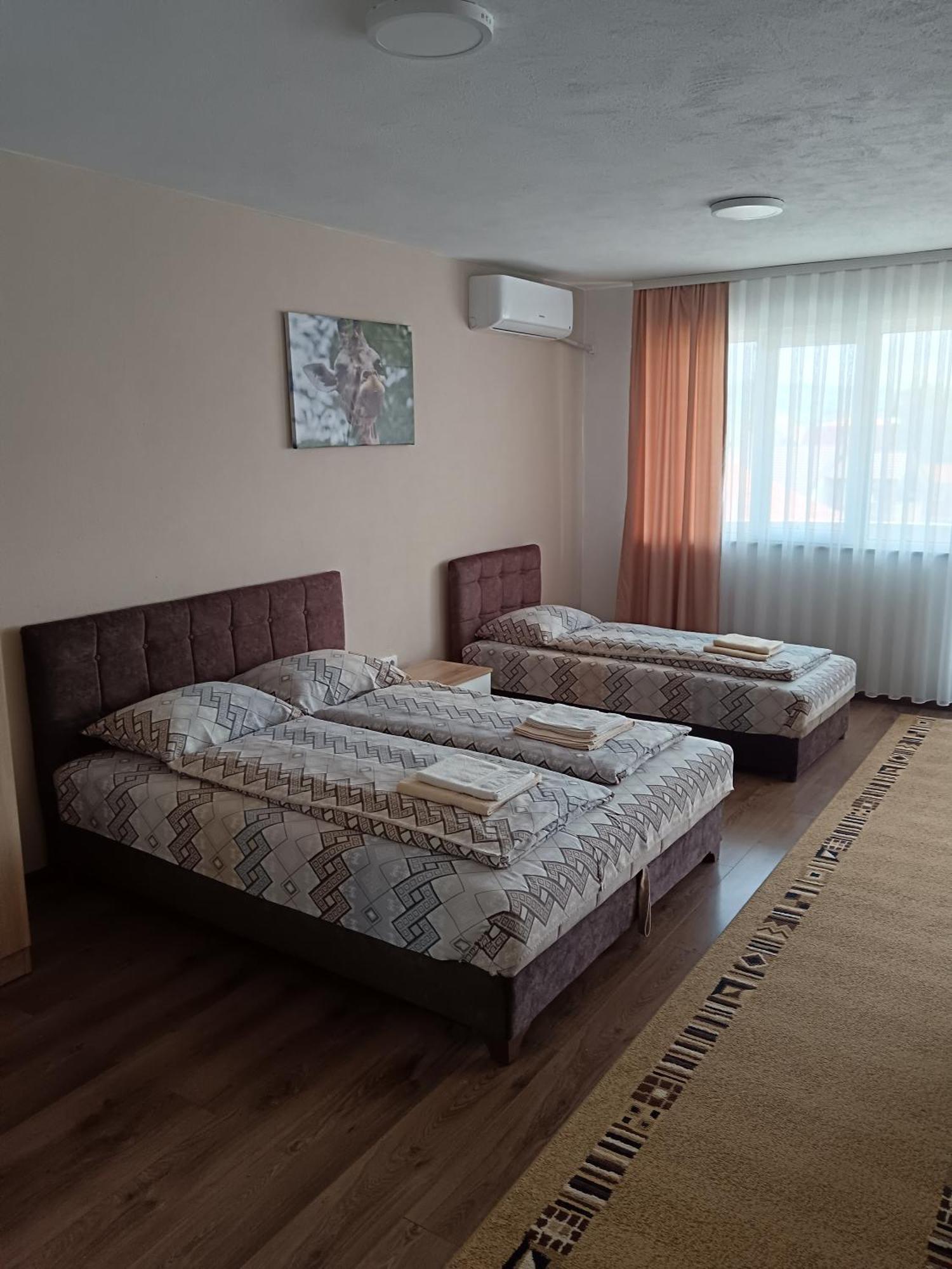 סייניצה Apartmani Centar חדר תמונה